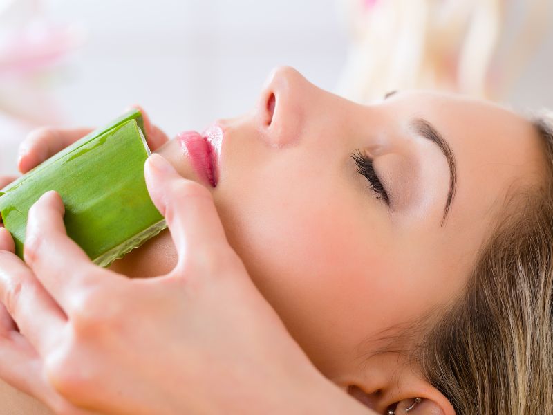 Massage face with aloe vera